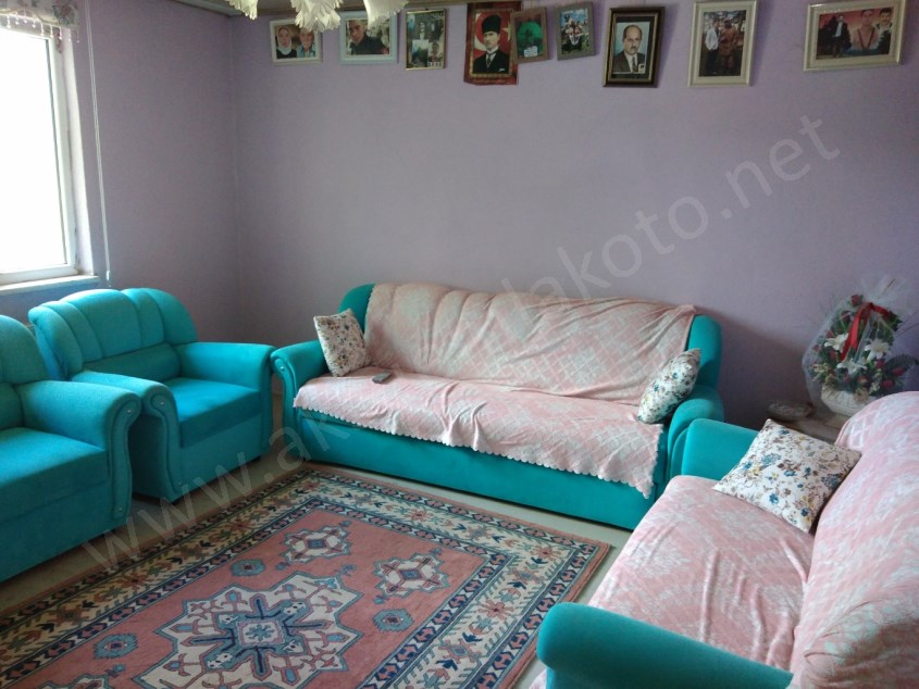 Bahçeli satlk 2 katlı ev