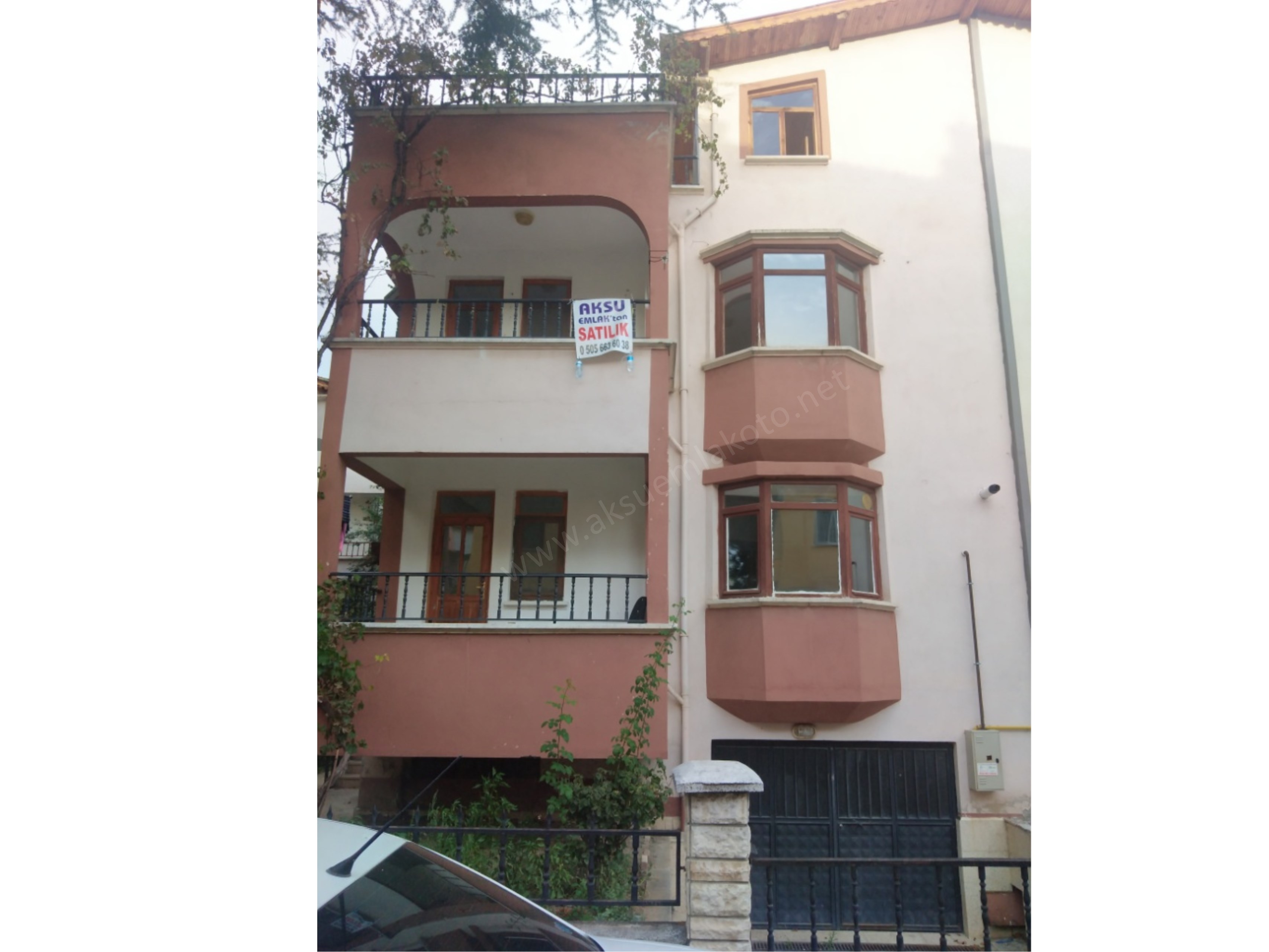 Satlık triblek bina